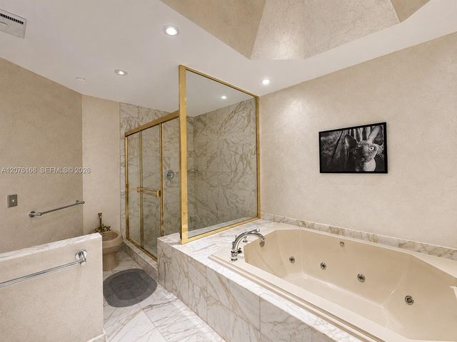 3700 Island Boulevard C402, Aventura, FL 33160