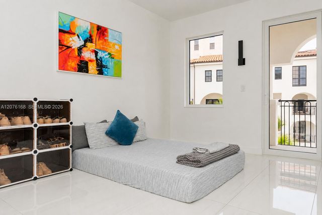 3700 Island Boulevard C402, Aventura, FL 33160