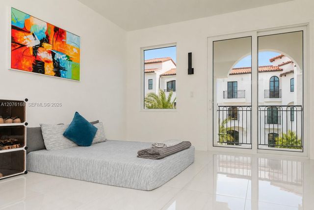 3700 Island Boulevard C402, Aventura, FL 33160