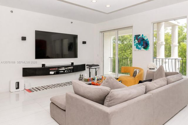 3700 Island Boulevard C402, Aventura, FL 33160