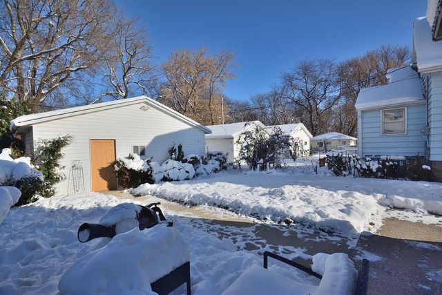 1634 Chestnut STREET, South Milwaukee, WI 53172