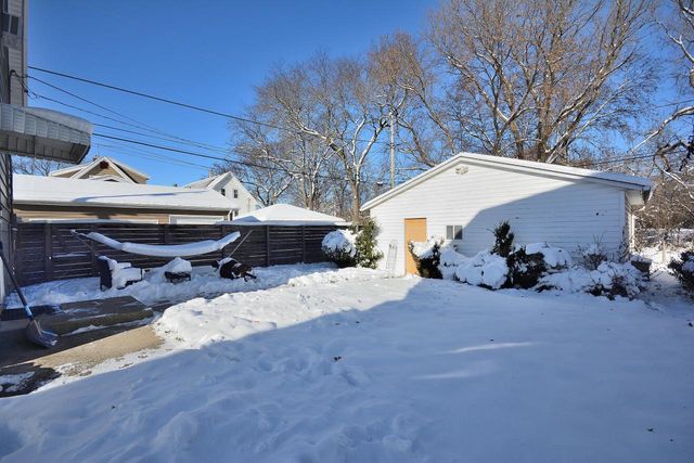 1634 Chestnut STREET, South Milwaukee, WI 53172