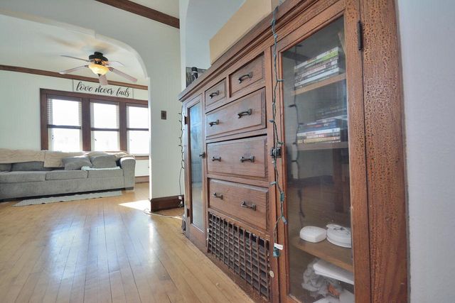 1634 Chestnut STREET, South Milwaukee, WI 53172