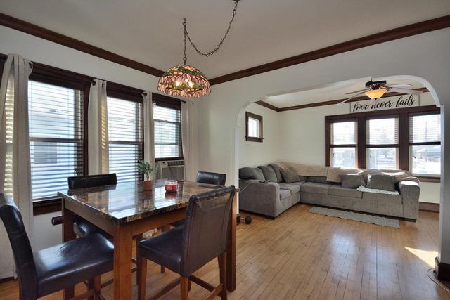 1634 Chestnut STREET, South Milwaukee, WI 53172