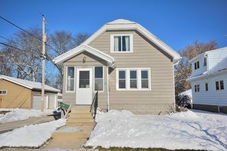 1634 Chestnut STREET, South Milwaukee, WI 53172