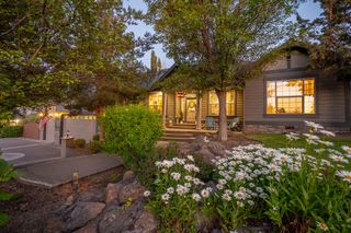 3792 SW Salmon Avenue, Redmond, OR 97756