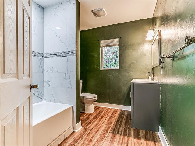 1218 W Noble Avenue, Guthrie, OK 73044