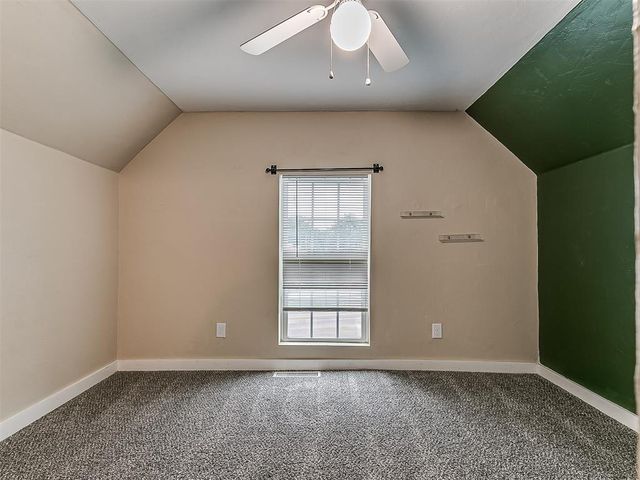 1218 W Noble Avenue, Guthrie, OK 73044