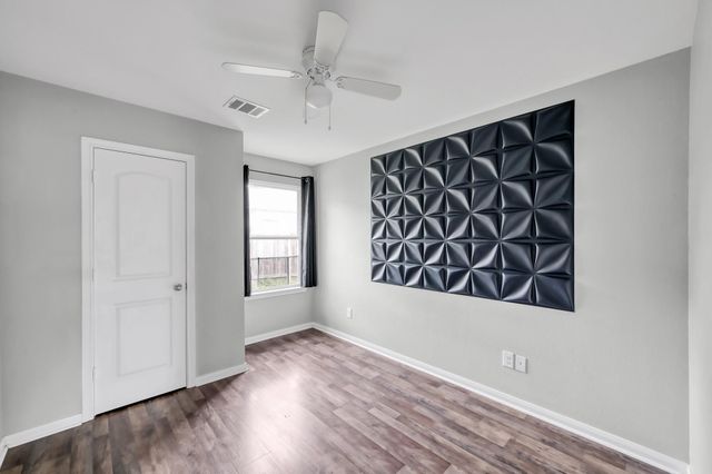 16618 E Hammon, Montgomery, TX 77316