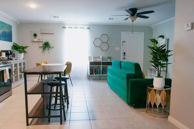 16618 E Hammon, Montgomery, TX 77316