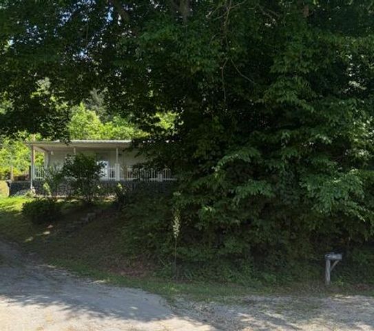 270 McFadden Cemetery Road, London, KY 40744