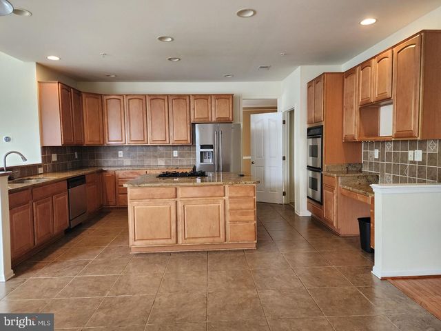 15303 DOVEHEART LN, Bowie, MD 20721