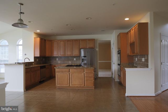15303 DOVEHEART LN, Bowie, MD 20721