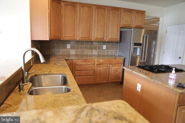15303 DOVEHEART LN, Bowie, MD 20721