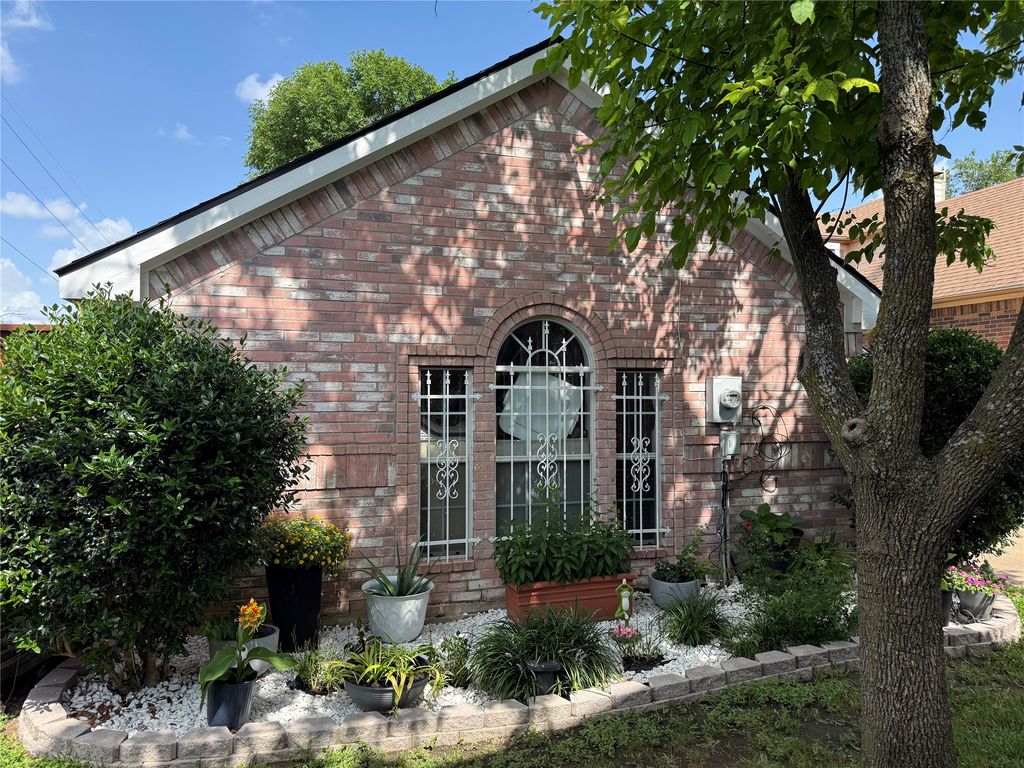 3219 Rosebank Drive, Dallas, TX 75228