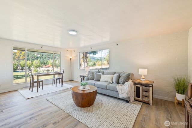 18451 Camp 12 Rd, Leavenworth, WA 98826