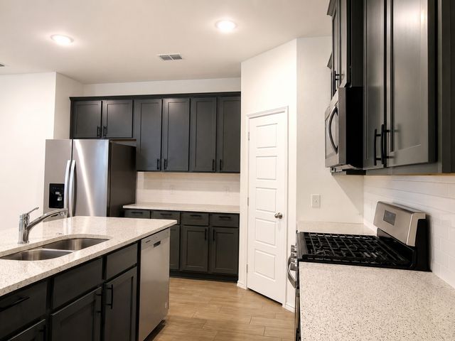 432 Silent Pond Park, Lavon, TX 75166