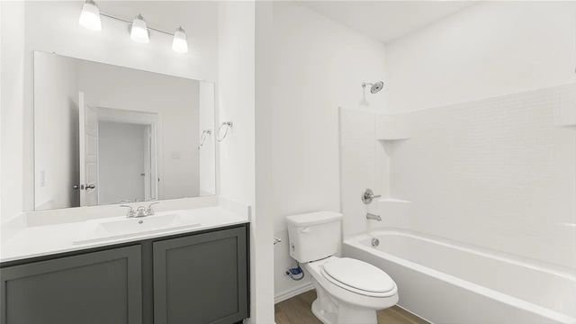 432 Silent Pond Park, Lavon, TX 75166