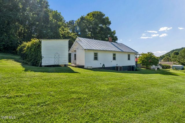 1020 Charity Hill Road, Elizabethton, TN 37643