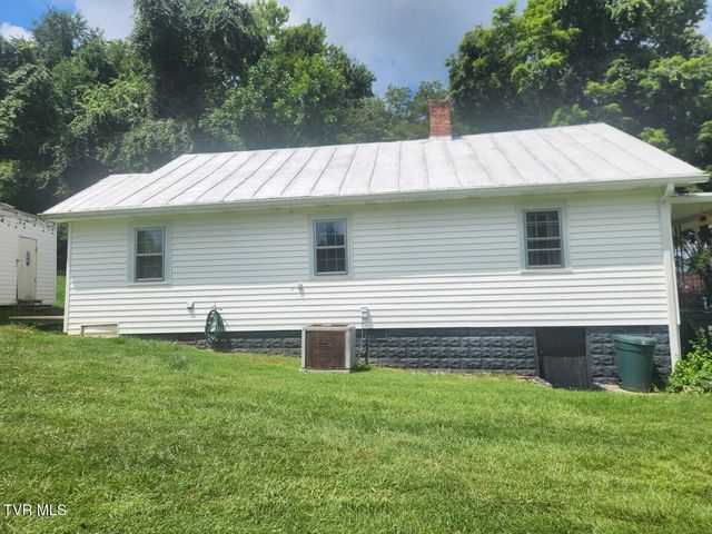 1020 Charity Hill Road, Elizabethton, TN 37643