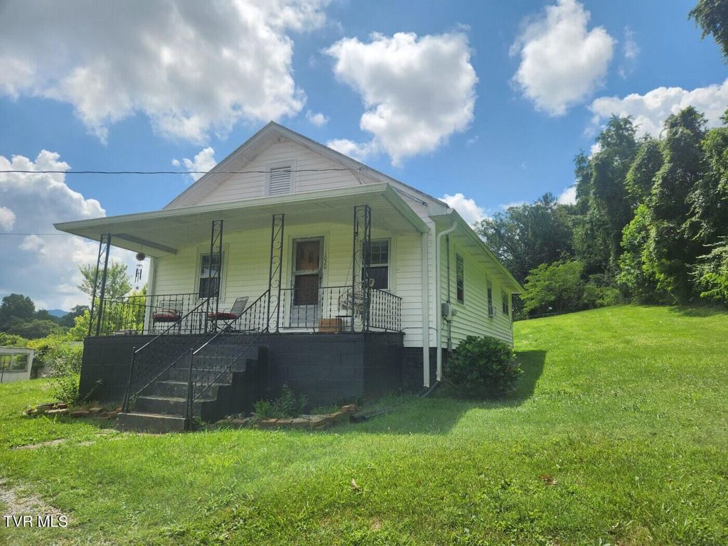 1020 Charity Hill Road, Elizabethton, TN 37643