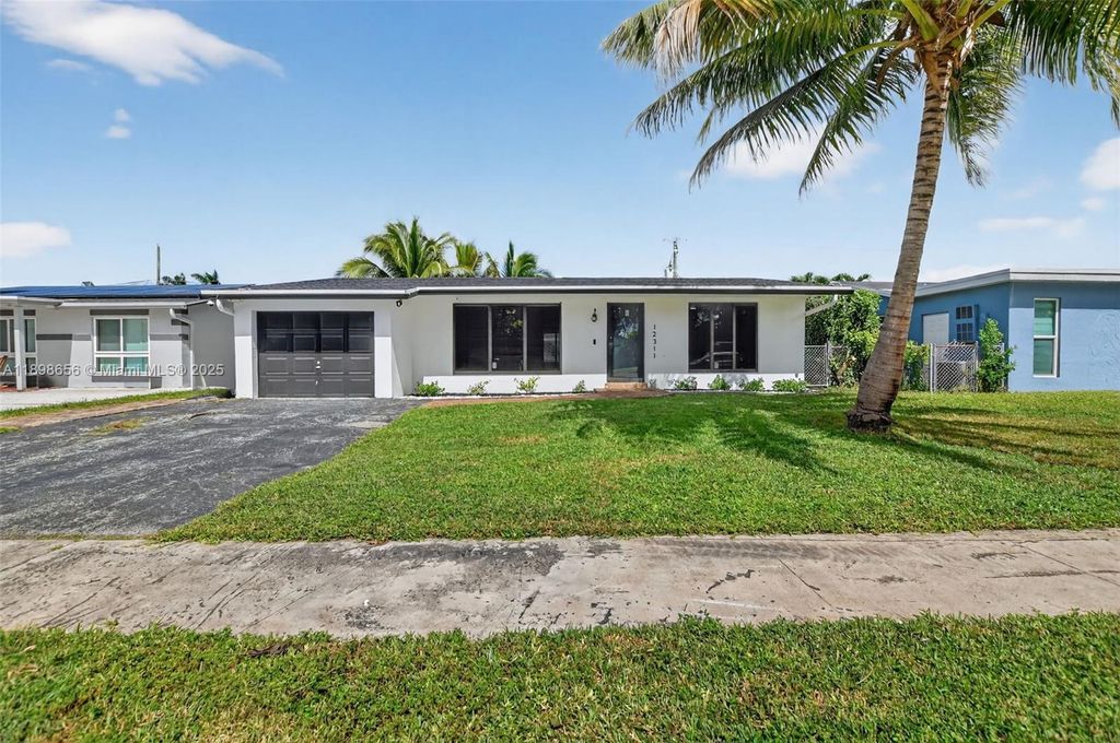 12311 NW 29th St, Sunrise, FL 33323