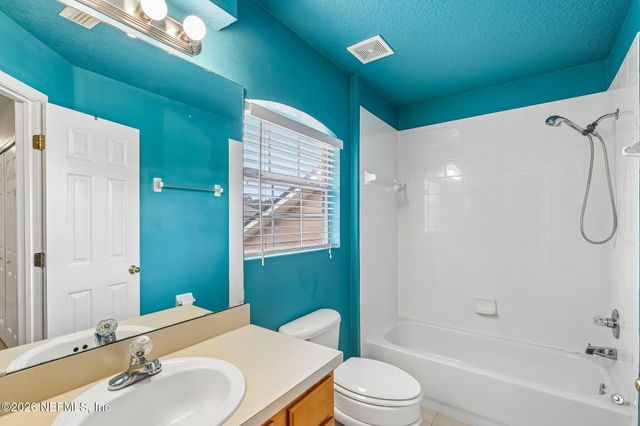 1665 VINELAND Circle B, Fleming Island, FL 32003