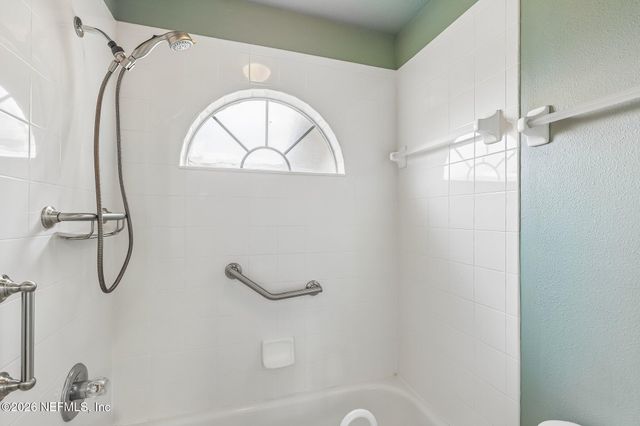 1665 VINELAND Circle B, Fleming Island, FL 32003