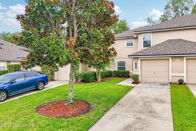1665 VINELAND Circle B, Fleming Island, FL 32003