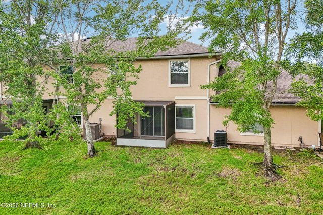1665 VINELAND Circle B, Fleming Island, FL 32003