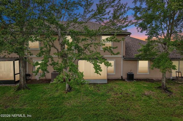 1665 VINELAND Circle B, Fleming Island, FL 32003