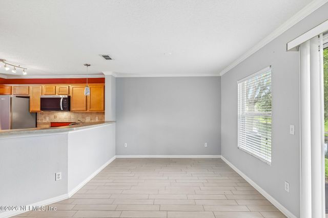 1665 VINELAND Circle B, Fleming Island, FL 32003