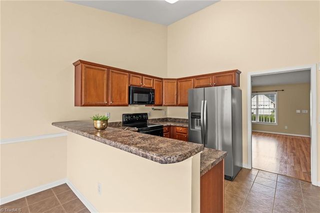 3925 Parkview Court, Winston-salem, NC 27127