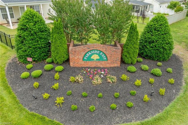 3925 Parkview Court, Winston-salem, NC 27127