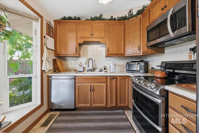 2714 South Columbus, Boise, ID 83705
