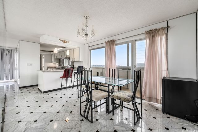 2421 Ala Wai Boulevard PH1, Honolulu, HI 96815