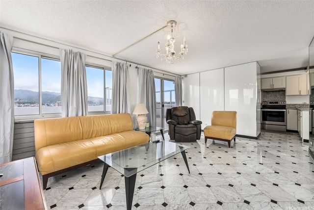 2421 Ala Wai Boulevard PH1, Honolulu, HI 96815