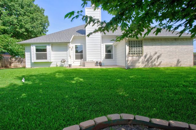 1005 Wilderness Trail, Crowley, TX 76036