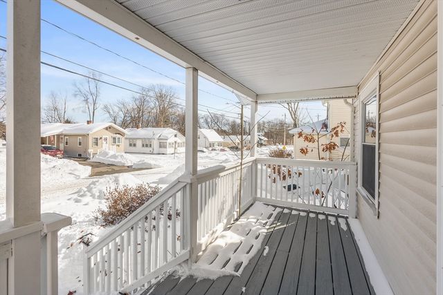 51 Sterling Rd, Brockton, MA 02301