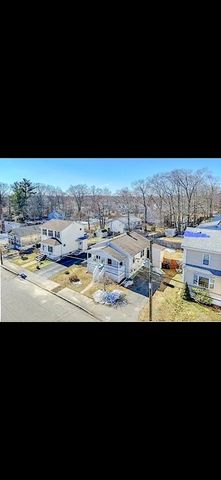51 Sterling Rd, Brockton, MA 02301