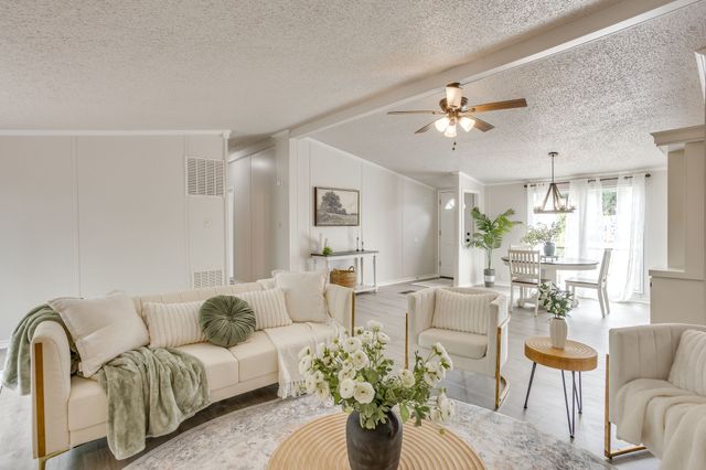 2600 Houston Court, Granbury, TX 76048