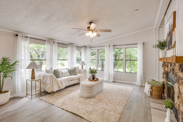 2600 Houston Court, Granbury, TX 76048