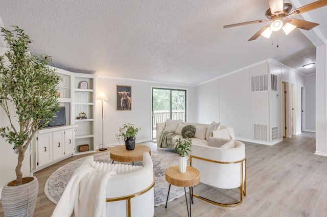 2600 Houston Court, Granbury, TX 76048