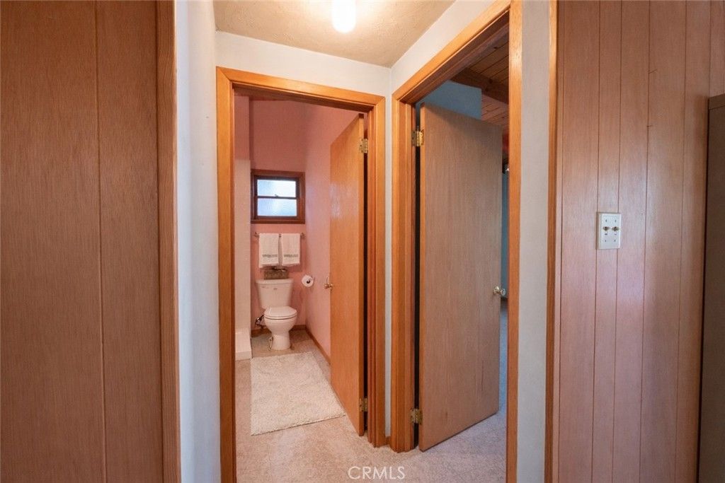 Image 11 of property listing at 23915 Wildwood, Crestline, CA 92325