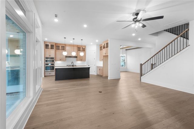 8801 W Comet Drive, Bentonville, AR 72713