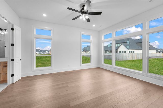 8801 W Comet Drive, Bentonville, AR 72713