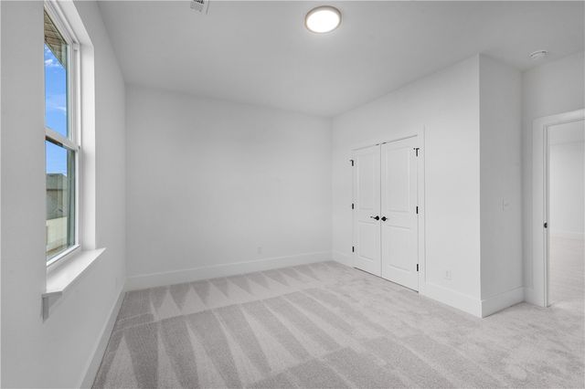 8801 W Comet Drive, Bentonville, AR 72713