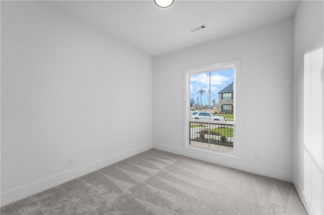 8801 W Comet Drive, Bentonville, AR 72713