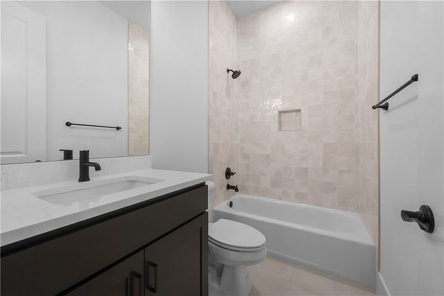 8801 W Comet Drive, Bentonville, AR 72713