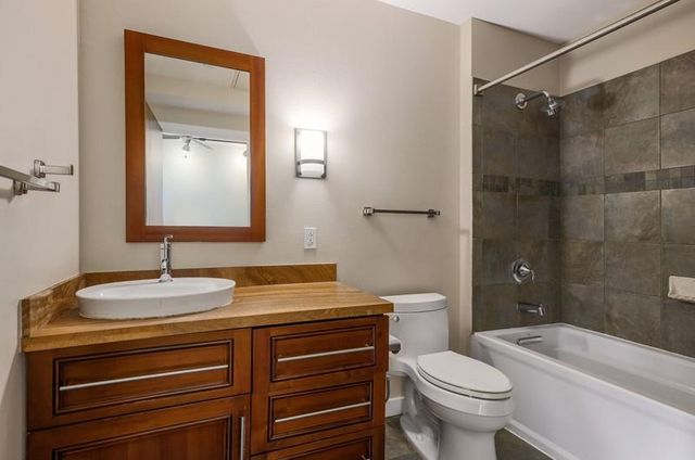 1812 West Avenue Ave 303, Austin, TX 78701